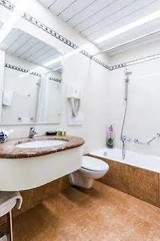 Melas Hotel Merate 4*,  Italia
